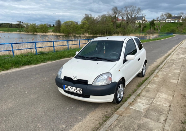 Toyota Yaris cena 3999 przebieg: 399304, rok produkcji 2002 z Szamotuły małe 67